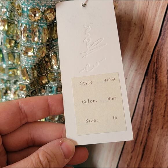 NWT Angela & Alison Mint Green Ombre Strapless Gown, Style # 41059, Sz 16 - Picture 7 of 10